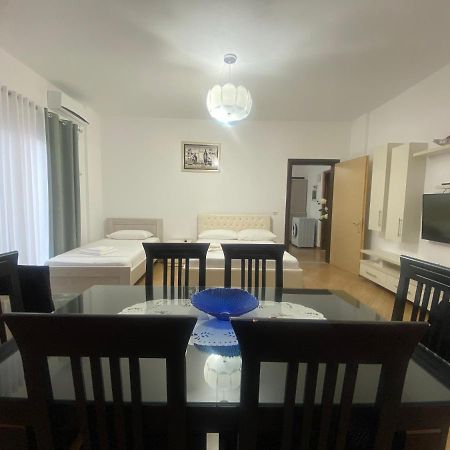 Holiday Home Shahini Ksamil Esterno foto