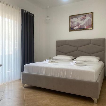 Holiday Home Shahini Ksamil Esterno foto