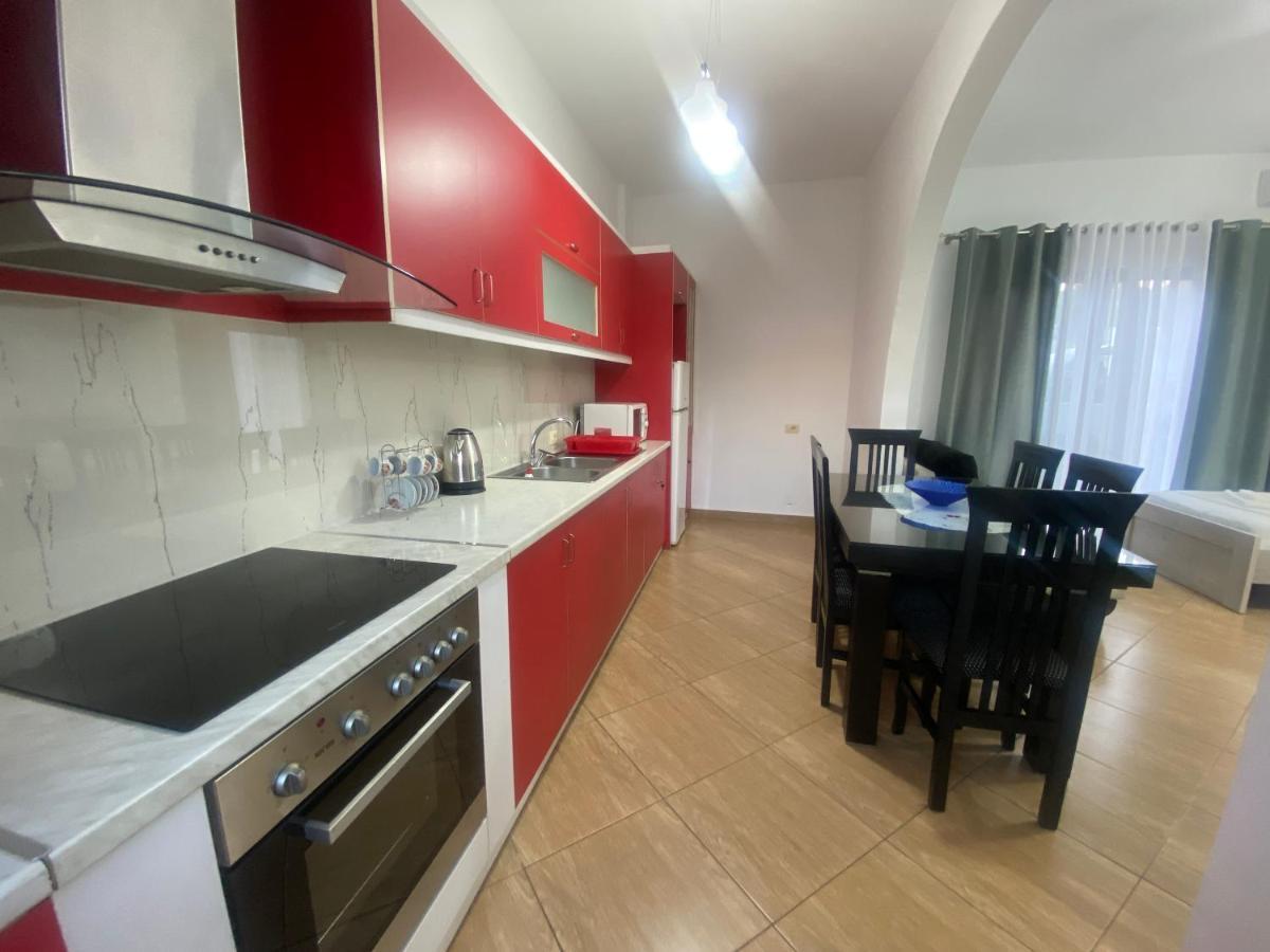 Holiday Home Shahini Ksamil Esterno foto
